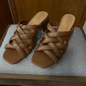 Time and Tru Sandals
